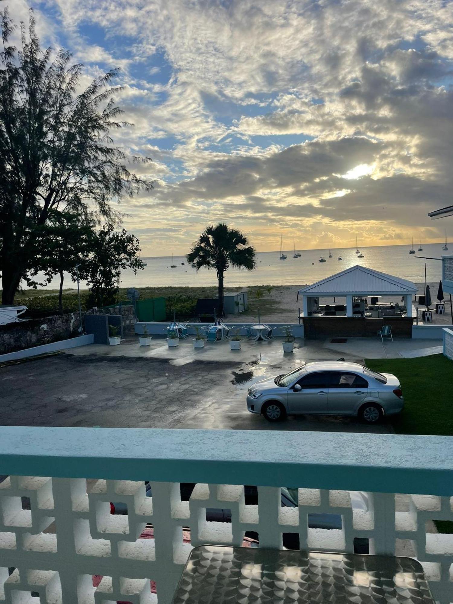 Nautilus Ocean Suites Bridgetown Extérieur photo